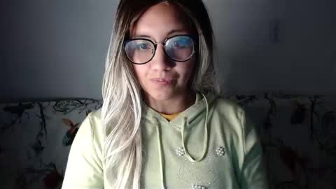 Snapshot of amycosplay99 chatting on 01-03-25, 10:52 amycosplay99 online show from 01-03-25, 10:52