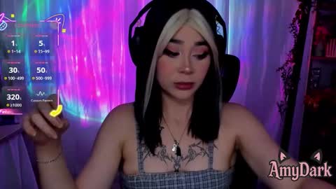 Snapshot of amydarkk chatting on 09-27-25, 11:04 Amy online show from 09-27-25, 11:04