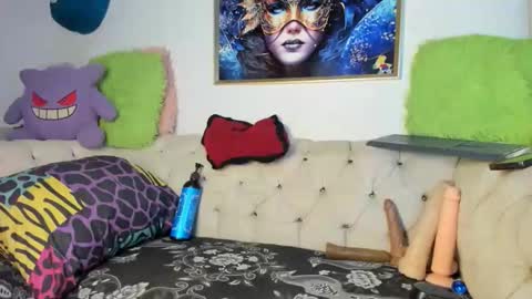 Amy Kamila online show from 05-17-26, 03:37