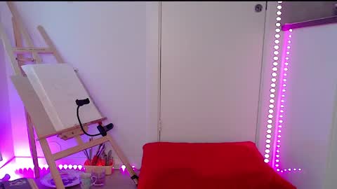 amydreamgirl online show from 05-18-26, 06:47