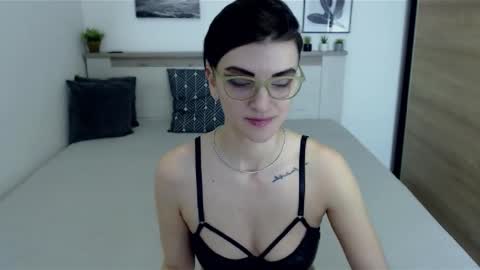 Snapshot of amylexy chatting on 02-02-25, 11:08 Hi there guys  My pleasure in your hands  pvt is open online show from 02-02-25, 11:08