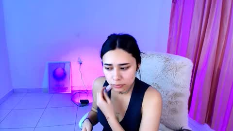 Amy ... Nice to meet u   thumb up me please its important online show from 02-12-26, 11:11