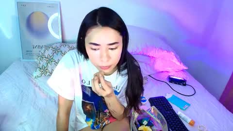 Amy ... Nice to meet u   thumb up me please its important online show from 04-06-26, 10:44