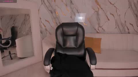 AMY R  online show from 07-10-26, 02:27