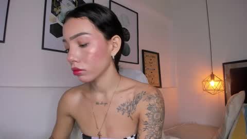 Amy online show from 12-01-25, 01:49