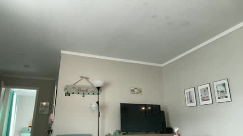 Amy Smilez online show from 02-16-26, 05:20