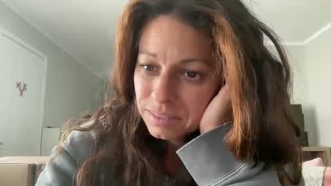 Snapshot of amysmilez chatting on 05-12-26, 01:30 Amy Smilez online show from 05-12-26, 01:30