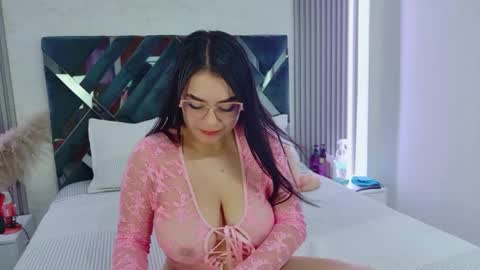 Snapshot of amytorres_ chatting on 05-21-26, 03:41 amytorres_ online show from 05-21-26, 03:41