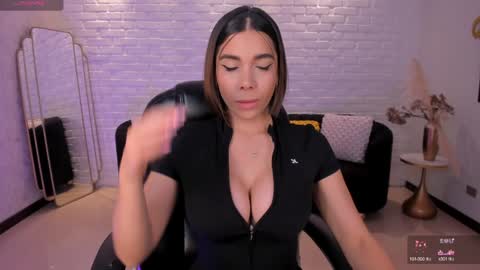 AMY WALKER online show from 01-26-25, 10:34