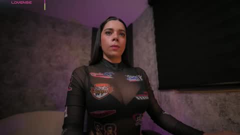 AMY WALKER online show from 11-14-25, 09:41