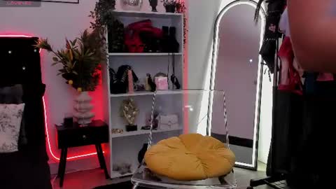 Snapshot of amyyydiamond chatting on 06-10-26, 05:12 AmyDiamond online show from 06-10-26, 05:12