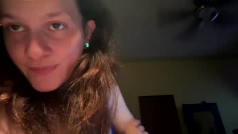 Snapshot of an_e333 chatting on 10-04-25, 06:33 an_e333 online show from 10-04-25, 06:33