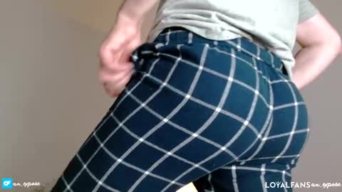 Snapshot of an_expose chatting on 01-26-25, 03:38 an expos online show from 01-26-25, 03:38