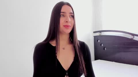 Snapshot of ana_castilo chatting on 12-14-24, 12:23 Ana  IG an castillo 1 online show from 12-14-24, 12:23