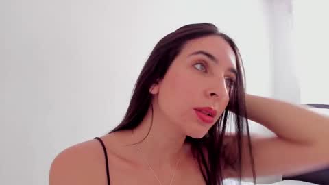 Snapshot of ana_castilo chatting on 02-10-25, 12:39 Ana  IG an castillo 1 online show from 02-10-25, 12:39