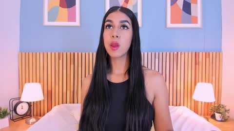 Snapshot of ana_gonzalez chatting on 09-27-25, 08:47 Ana Gonzalez online show from 09-27-25, 08:47