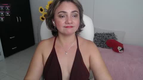 Snapshot of ana_hotmilfx chatting on 02-16-25, 12:30 ANA online show from 02-16-25, 12:30