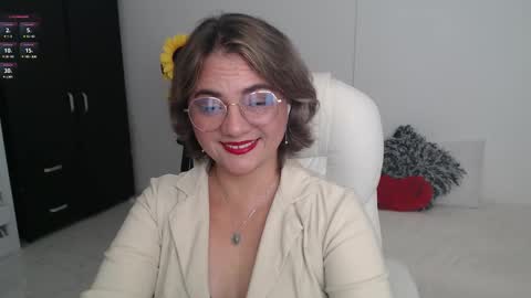 Snapshot of ana_hotmilfx chatting on 03-05-25, 11:27 ANA online show from 03-05-25, 11:27