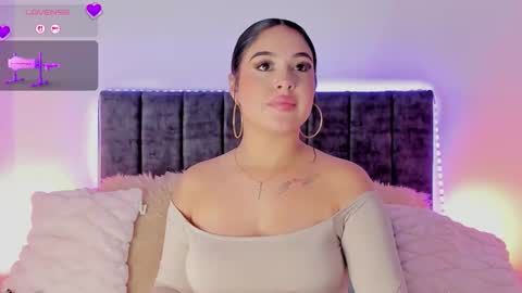 Ana online show from 10-21-25, 03:18