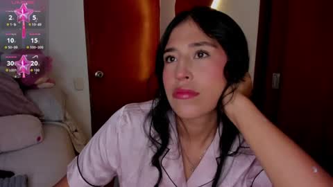 Ana online show from 06-17-26, 09:23