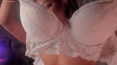 Snapshot of ana_peachy_ chatting on 10-27-25, 04:33 My name is Ana. Im 22 years old not 50. Really MY BIO IS MY ONLYFANSLike and subscribe3 online show from 10-27-25, 04:33