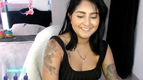 Ana Ricciardi online show from 12-05-25, 05:20