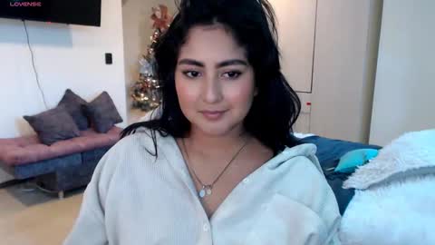 Ana Ricciardi online show from 12-16-25, 04:56