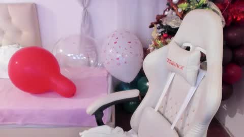 Im anna but you can call me as you want online show from 12-18-24, 05:00