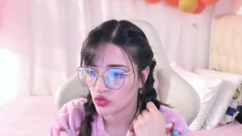 Im anna but you can call me as you want online show from 03-03-25, 11:35