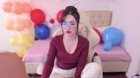 Im anna but you can call me as you want online show from 04-11-26, 10:03