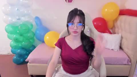 Snapshot of ana_ruuh chatting on 07-12-26, 10:45 Im anna but you can call me as you want online show from 07-12-26, 10:45