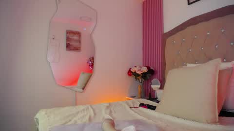 Ana Moon  online show from 04-17-26, 04:37