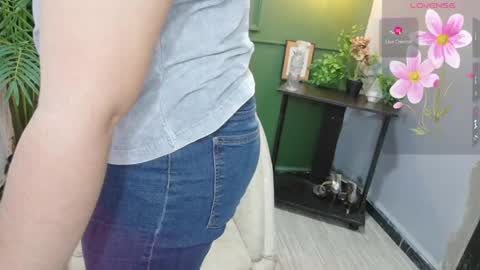 Snapshot of anaa_rosee chatting on 05-06-26, 12:21 Ana online show from 05-06-26, 12:21