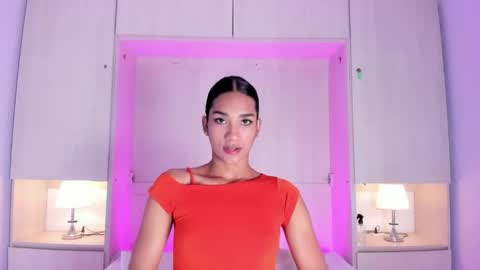 anaacollins_ online show from 05-29-26, 12:03
