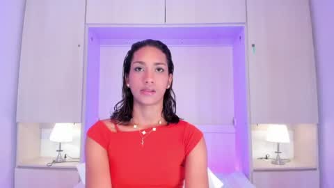 anaacollins_ online show from 07-01-26, 11:56