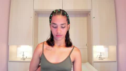 anaacollins_ online show from 07-31-26, 12:04
