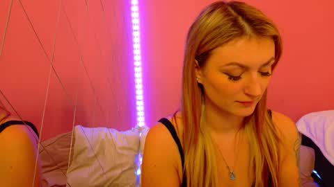 anaayss online show from 12-16-25, 05:45