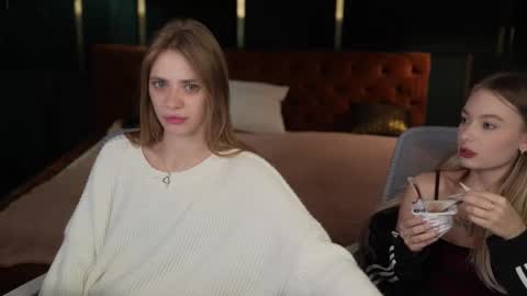 Sweet girls online show from 09-16-25, 06:58