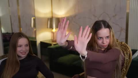 Sweet girls online show from 10-31-25, 11:22