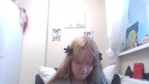 Malvina online show from 06-30-26, 04:19