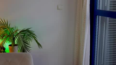 anabelcurvy online show from 11-19-25, 08:47