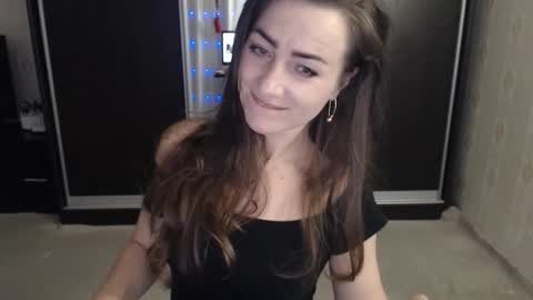 Snapshot of anabelsweet chatting on 10-16-25, 01:06 Milana online show from 10-16-25, 01:06