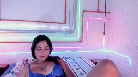 Snapshot of anaelle_bardin chatting on 07-04-26, 04:46 Anna online show from 07-04-26, 04:46