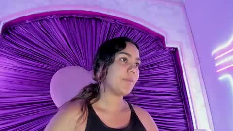 Snapshot of anaelle_bardin chatting on 07-15-26, 12:21 Anna online show from 07-15-26, 12:21