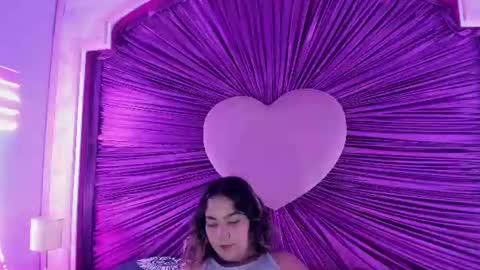 Snapshot of anaelle_bardin chatting on 07-27-26, 03:52 Anna online show from 07-27-26, 03:52