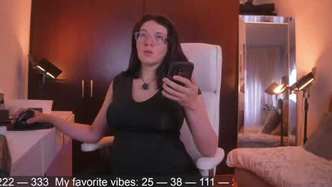 Snapshot of anah_ chatting on 05-28-26, 10:29 IG Soyanah online show from 05-28-26, 10:29