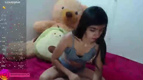 Snapshot of anahibrowns95 chatting on 12-16-24, 03:00 Anahi Browns online show from 12-16-24, 03:00