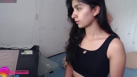 Snapshot of anahibrowns95 chatting on 02-11-25, 04:24 Anahi Browns online show from 02-11-25, 04:24