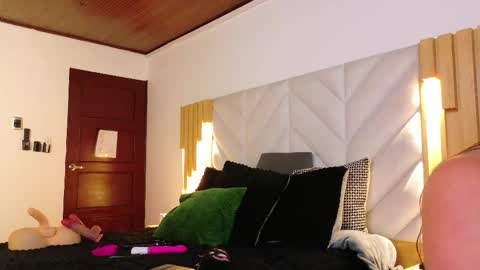 Anaise  online show from 09-23-25, 11:35