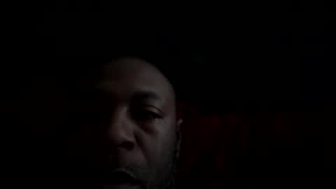 Snapshot of analluvz chatting on 04-12-26, 02:11 Luv online show from 04-12-26, 02:11